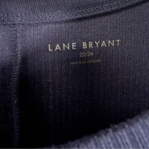 Lane Bryant Women’s Navy Sleeveless Top 0661 - Picture 2 of 6